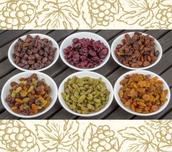 What is difference between sultanas and raisins?